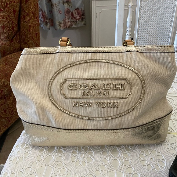 Lovely coach purse with gold accents so pretty  inside is plaid material. - Picture 2 of 9